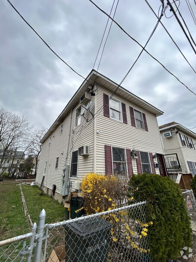Building Photo - 55 Christoph Ave Rental