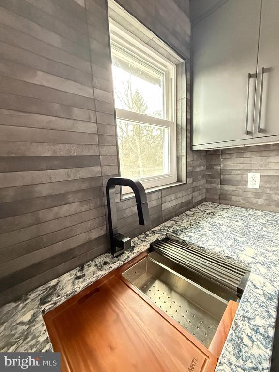 Photo - 295 E Main St