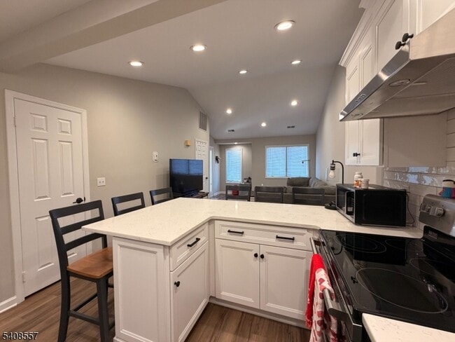 Photo - 8 Troon Terrace