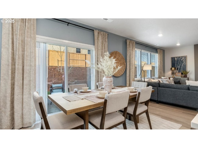 Photo - 9218 SE Azalea St