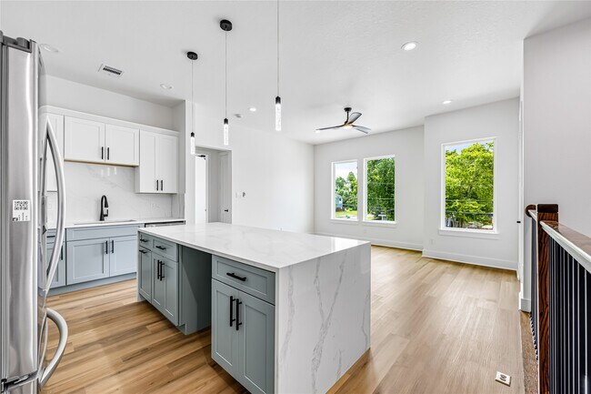 Photo - 4815 Cruse Rd