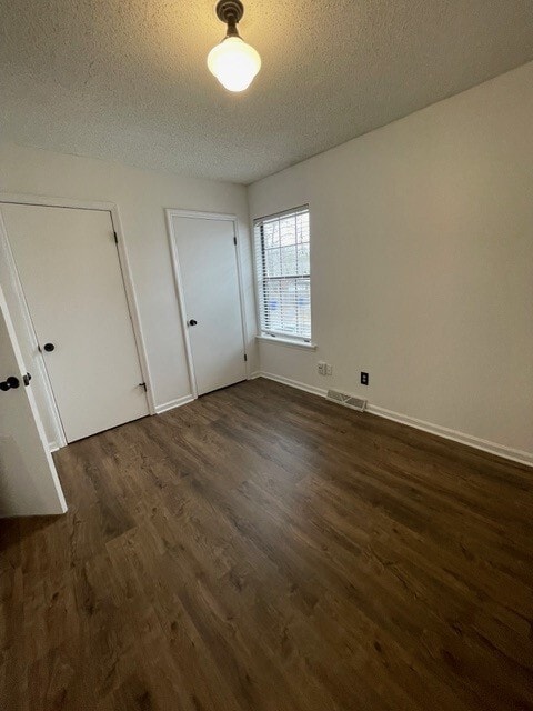 Photo - 1685 Hunters Run Dr