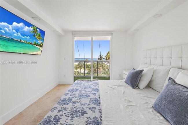 Photo - 2457 Collins Ave Unit 406