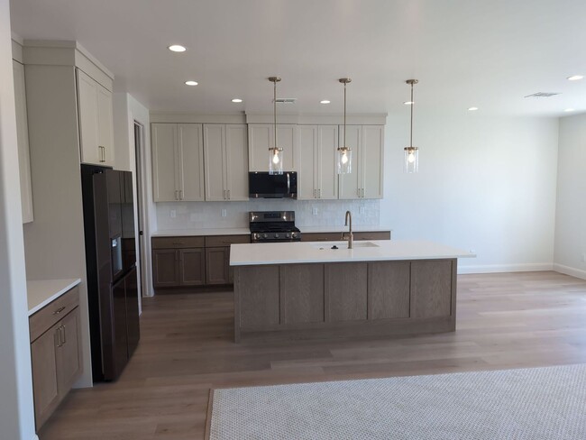 5 Bedroom, 4 Bathroom Home in Washington! - 5 Bedroom, 4 Bathroom Home in Washington!