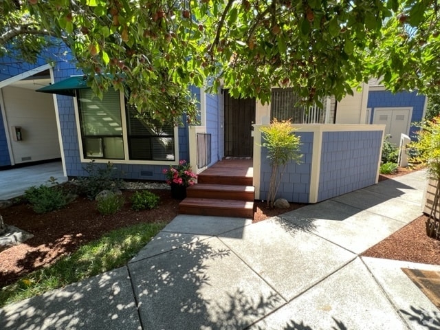 Building Photo - 901 Russell Ave Unit 101 Rental