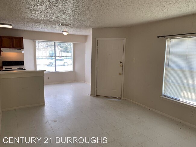 Photo - 3 br, 1 bath House - 4843 Corian Oak Dr.