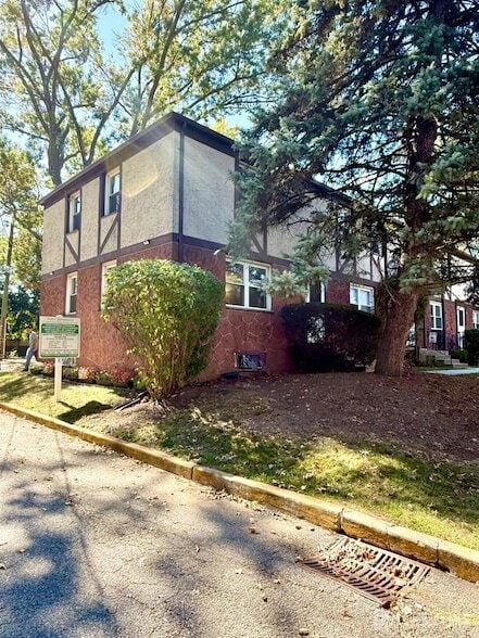 Photo - 265 Newman St