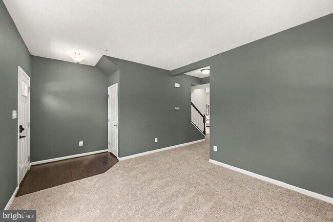 Photo - 1024 Cook Dr SE