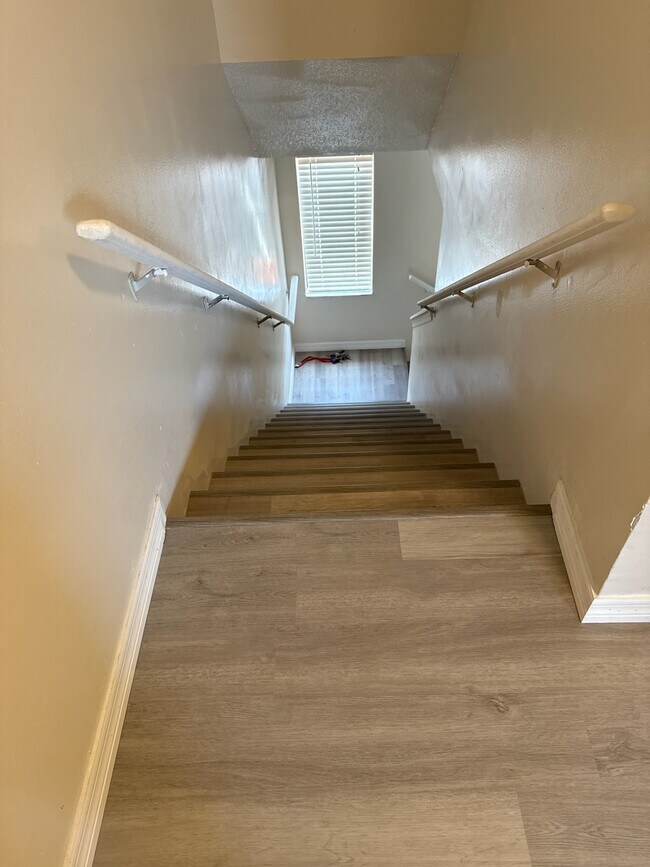 Photo - 1605 Little River Dr Unit 3