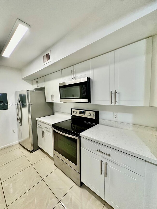 Photo - 10440 SW 156th Ct Unidad 722