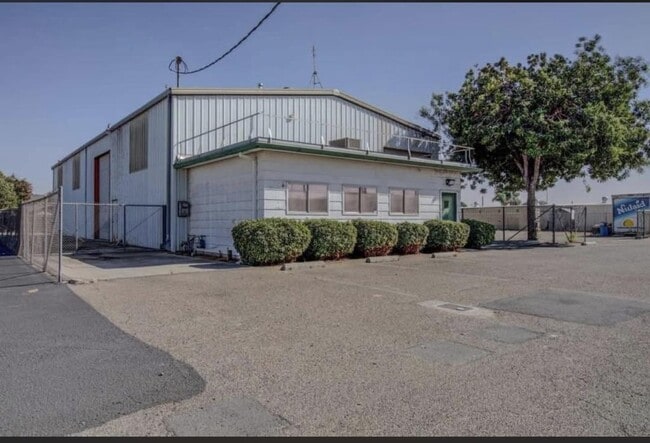 Photo - 19903 1st St