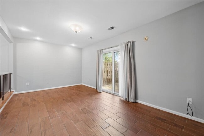 Photo - 14 Moon Maiden Ct