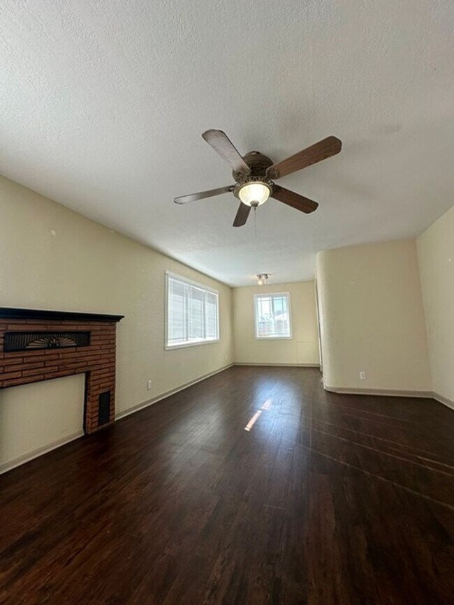 Photo - Super Cute 2 bedroom house