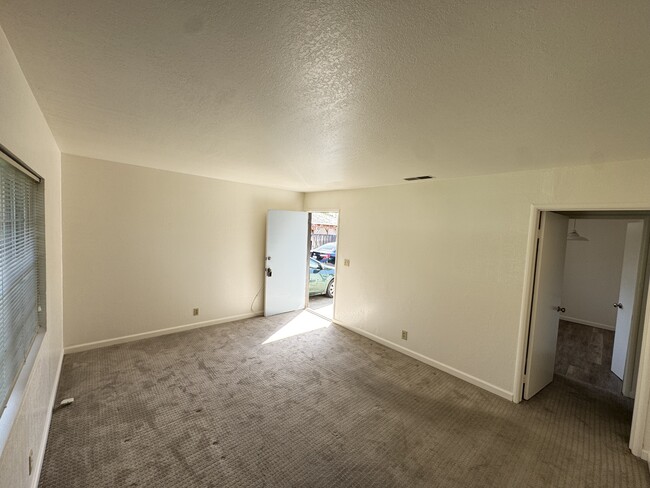 Front door & Living Room - 2314 Homestead Rd