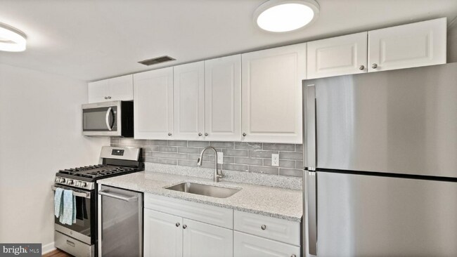 Photo - 527 N Armistead St