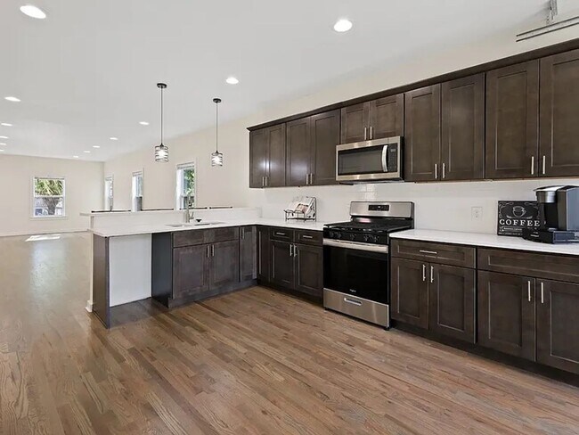 Photo - Great 4BR 3.5 Bath in Nashville