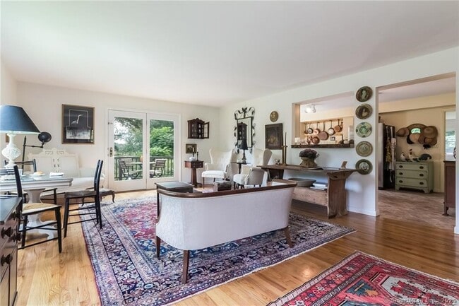 Photo - 54 Jacobs Ln