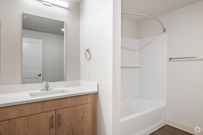 3BR, 2BA - 1,175SF - Secondary Bathroom