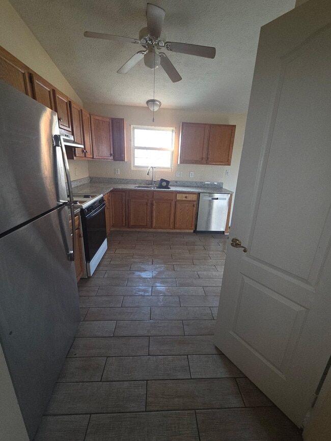 Photo - 5425 Sheriff Rd