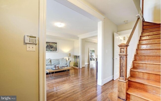 Photo - 614 Ingraham St NW