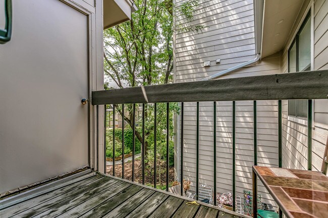 Photo - 221 S Garfield St