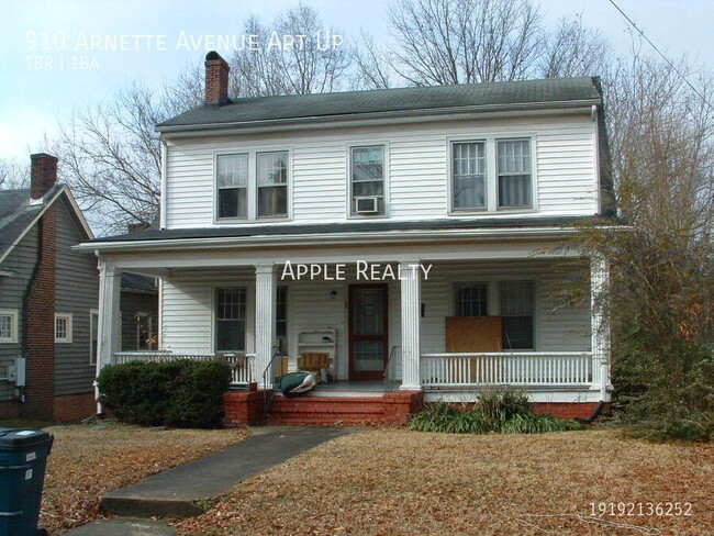 910 Arnette Ave