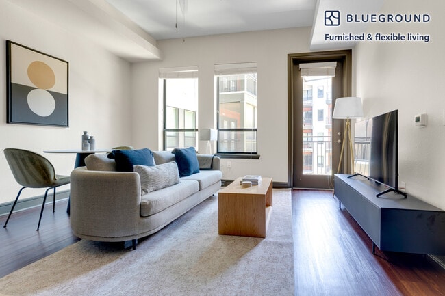 Building Photo - 3201 Esperanza Crossing Rental