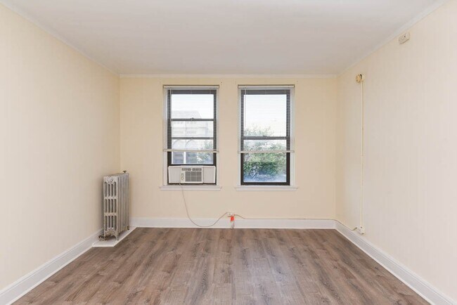 Photo - 3335 W Diversey Ave Unit 512