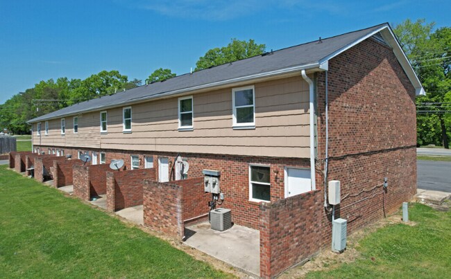 Photo - Cozy Greensboro Homes with Modern Amenitie... Unit CF 3700-F