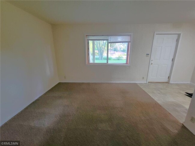 545 Birchcrest Dr Unit 1