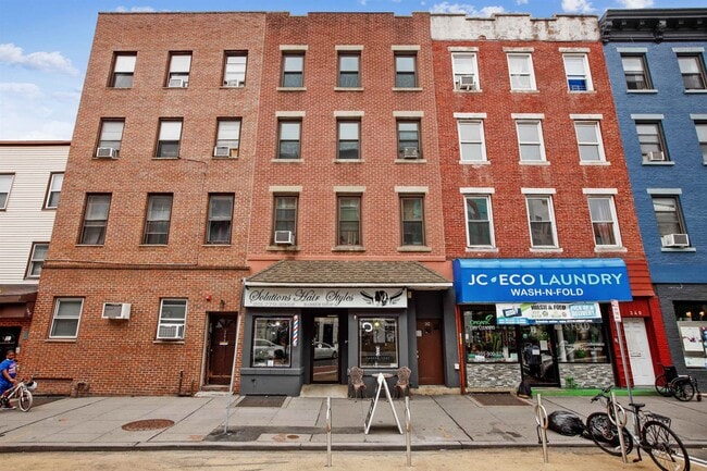 Building Photo - 342 2nd St