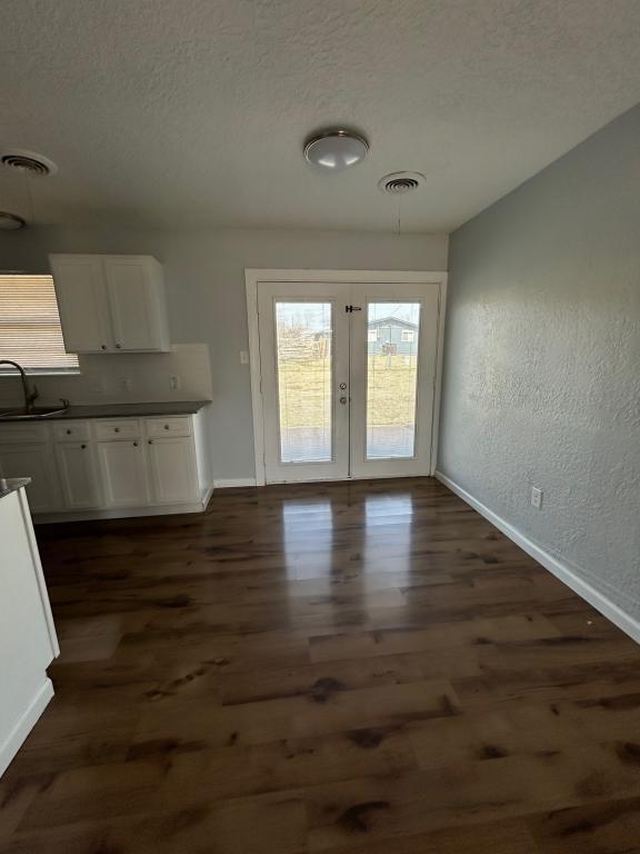 Photo - 4603 SW H Ave