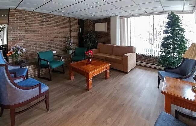 Photo - 2317 N Neva Ave Unit 305A