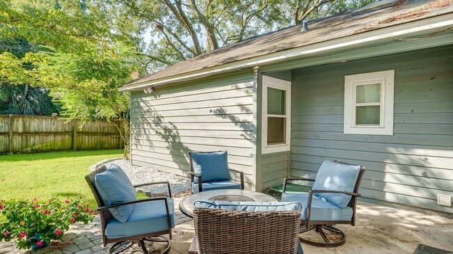 Photo - 3 bedroom 2 bathroom house in Chelsea Park - Mt.Pleasant