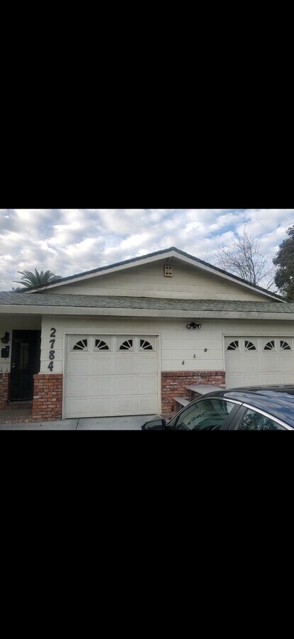 Photo - 2784 Kerria Way