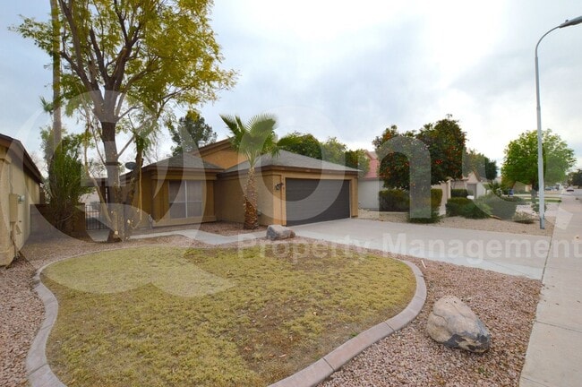 Photo - 169 S Criss St House