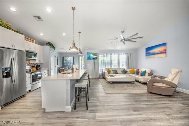 Photo - 299 S Heathwood Dr