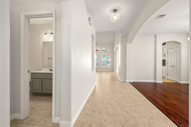 715 Wood Mesa Ct