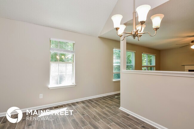 Photo - 2157 Shoals Way