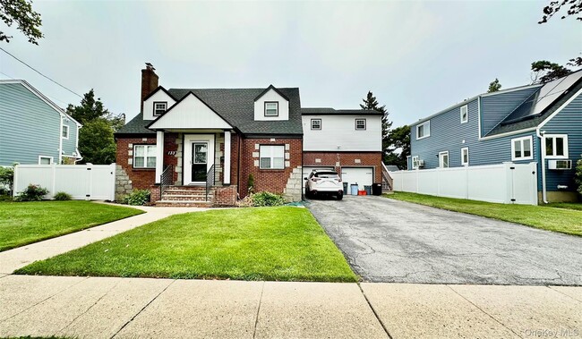 Building Photo - 133 Schenck Blvd Rental