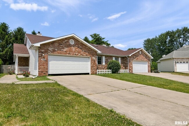 Building Photo - 2605 Montega Dr Rental