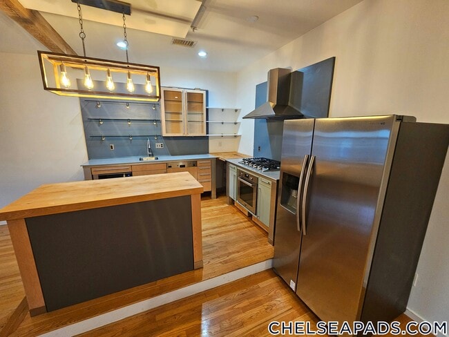 Photo - 100 Pearl St Unit 18