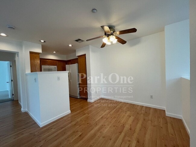 Photo - Great Townhouse in Livermore Available Now!