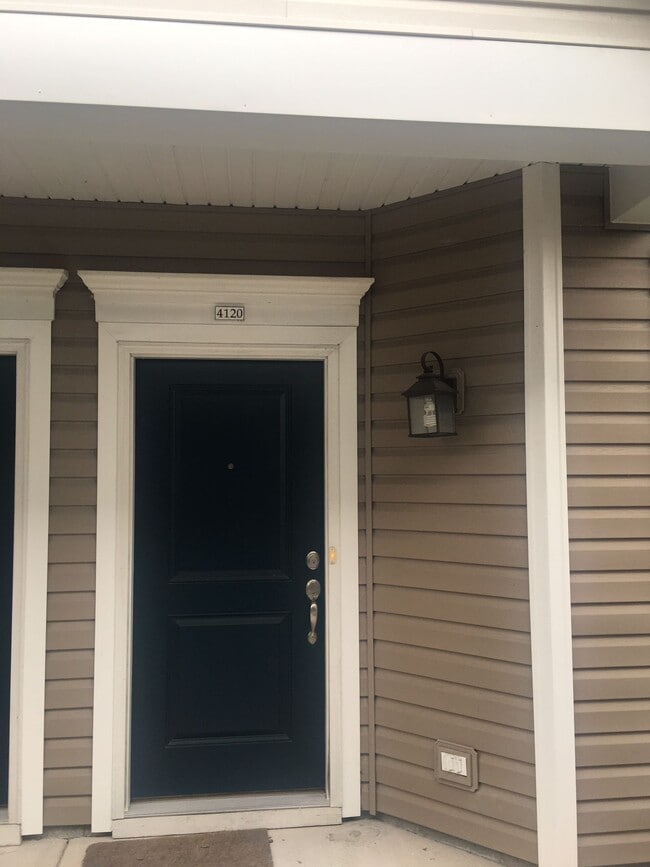 Photo - 4120 Clarendon Wy