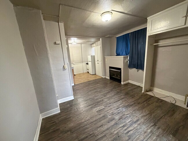 Photo - 1605 N Madison St Unit 3