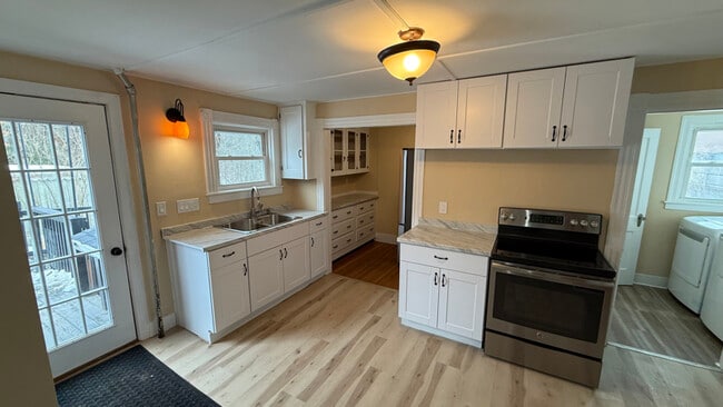 Photo - 5 Whipple Ct