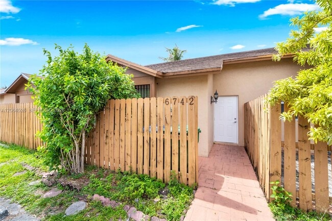 Photo - 6742 NW 188th Terrace