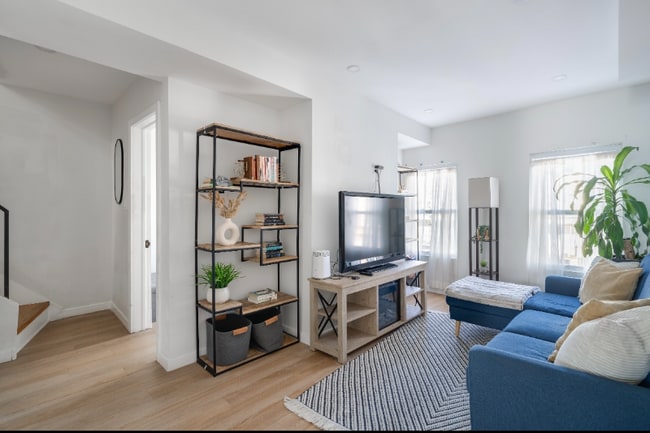 Photo - 12 W 52nd St Unit 2