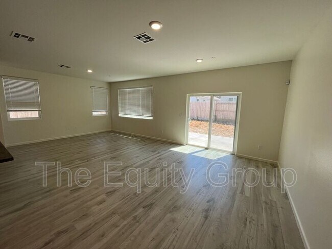 Photo - 2240 S Lebec St