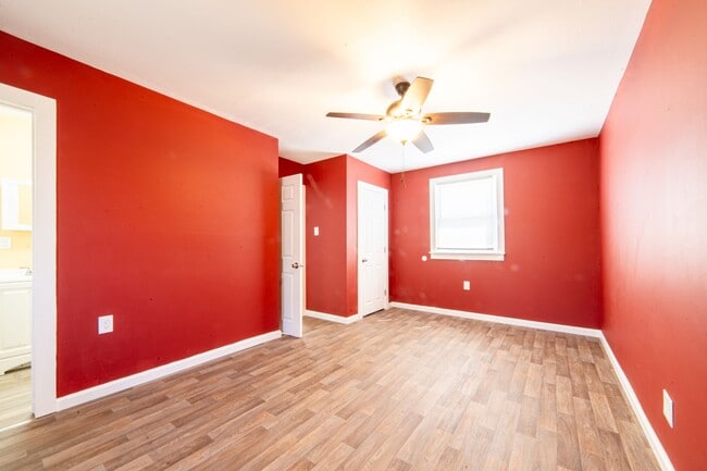 Photo - 323 W Peach St Unit Apt. B